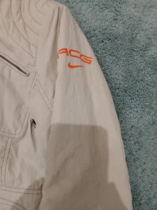 Abrigo Nike Beige Talla 34/36