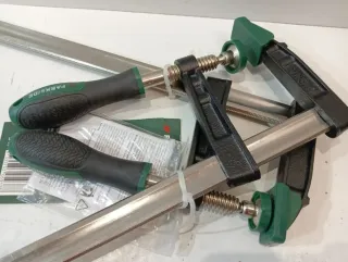 2 Sargentos PARKSIDE 2700 Nm