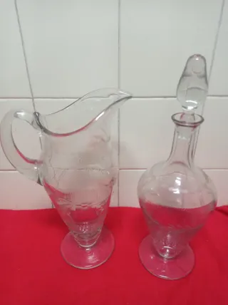 Licorera y jarra cristal tallado antiguas