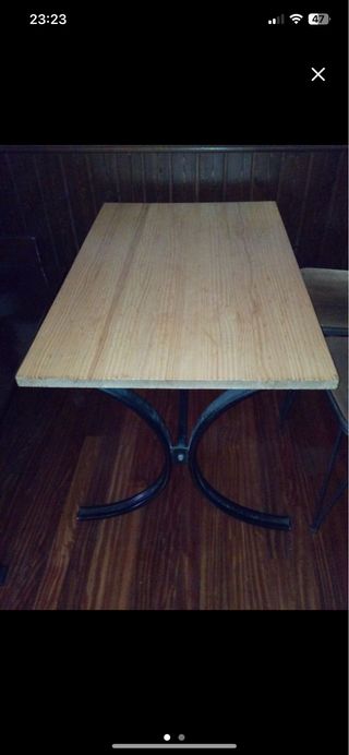 Mesa de hostelería madera y metal