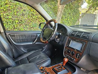 Mercedes-Benz Clase M 430 V8 272 CV 4x4 7 plazas