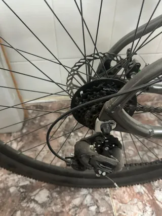 Bicicleta Shimano Tourney