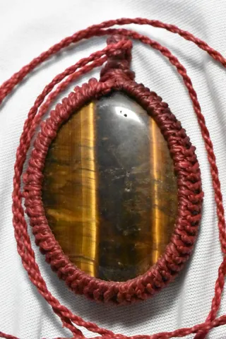 Collar artesanal piedra macramé