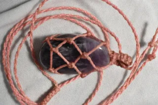 Collar artesanal piedra macramé