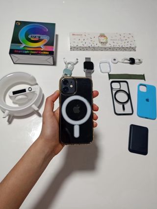 iPhone 12 mini + Smartwatch + Cargador