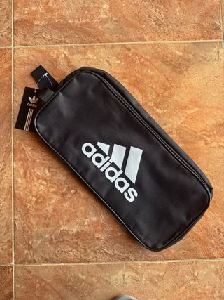 Bolsa deportiva - aseo / Adidas - Nike / NUEVAS