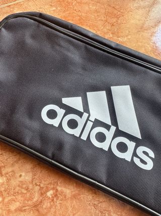 Bolsa deportiva - aseo / Adidas - Nike / NUEVAS