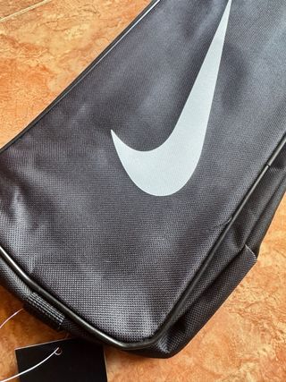 Bolsa deportiva - aseo / Adidas - Nike / NUEVAS