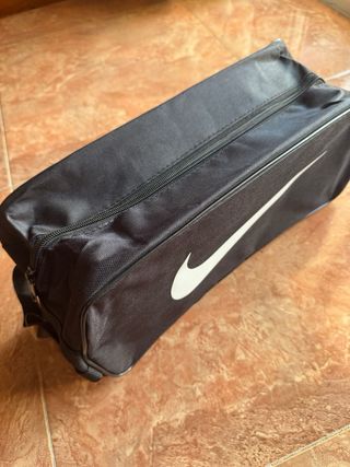 Bolsa deportiva - aseo / Adidas - Nike / NUEVAS