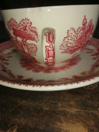 Chávena antiga Gilman Sacavem ler anuncio