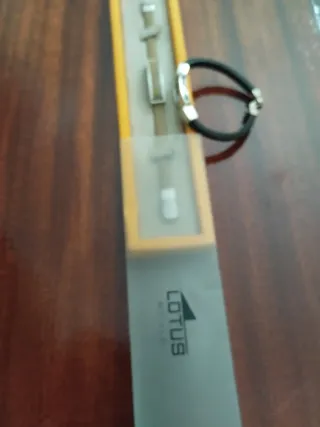 Pulseras de goma y metal