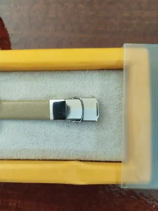 Pulseras de goma y metal