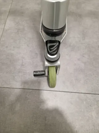 Patinete free style para niños y adultos