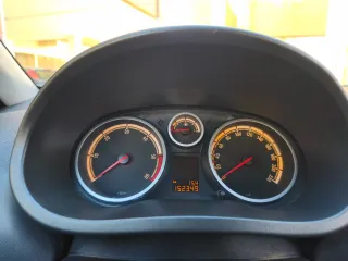 Opel Corsa 2013.. 602 09 45 56