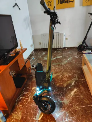 Patinete Eléctrico Cecotec Bongo Serie Z City