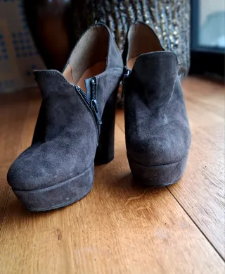 Scarpe con tacco grigie