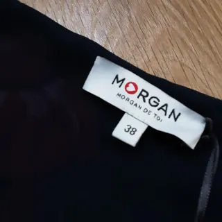 Camisa Morgan flores negra y roja talla M
