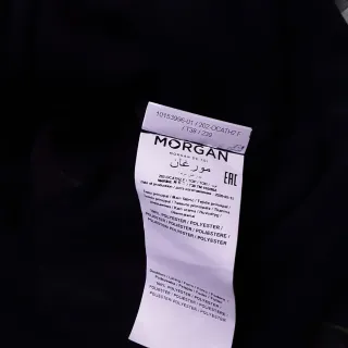 Camisa Morgan flores negra y roja talla M