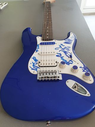 Guitarra Fender Alice in Chains Firmada