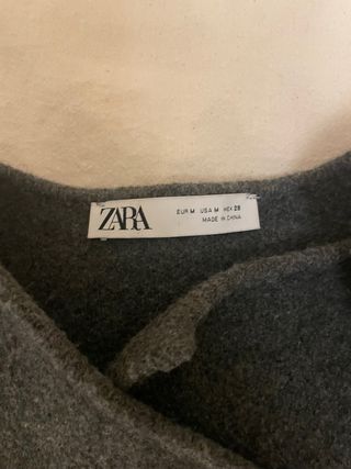 Abrigo Zara Gris Botones Dorados