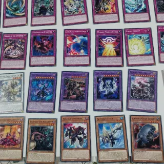 N°90 Carte Yu-Gi-Oh! da collezione