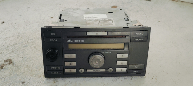 SISTEMA AUDIO / RADIO CD FORD FOCUS BERLINA (CAP)