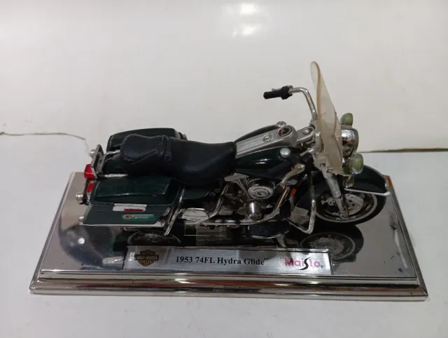 Moto Harley Davidson 1997 flhr road king.1,18