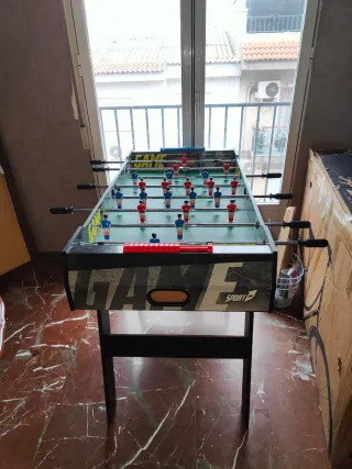 Futbolín Plegable HOMCOM