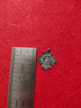 Medalla antiga plata N.S. Montserrat s.XIX-XX