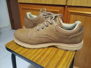 Zapatos marrones de cordones