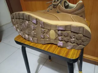 Zapatos marrones de cordones