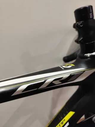 Bicicleta Scott CR1 Carbono