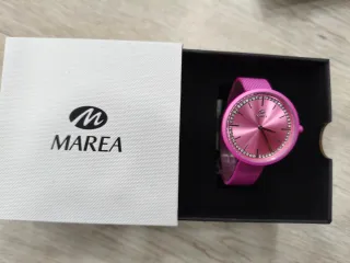 Reloj Marea Rosa metálico con circonitas