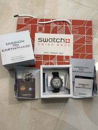 Swatch MoonSwatch Mission to Earthphase