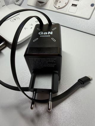 Cargador para iPhone y Android potente