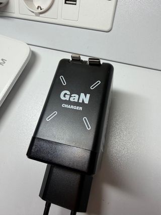 Cargador para iPhone y Android potente