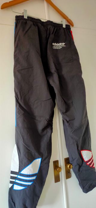 Pantalón Adidas Negro Tiras Tricolor Hombre