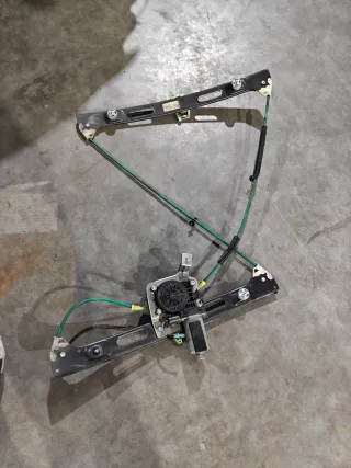 Elevalunas BMW E46 Compact Delanteros y ventanas