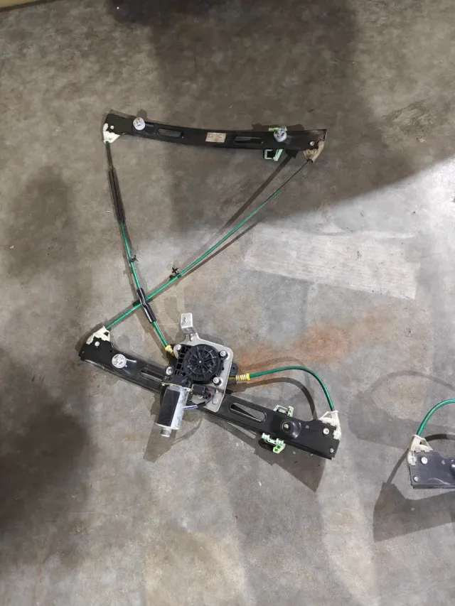 Elevalunas BMW E46 Compact Delanteros y ventanas