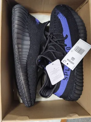 Adidas Yeezy Boost 350 V2