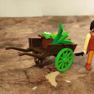 Playmobil Aldeano con carro de cosecha