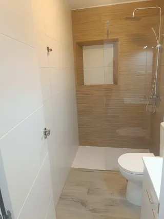 CONSTRUCCIONES Y REFORMAS INTEGRALES.