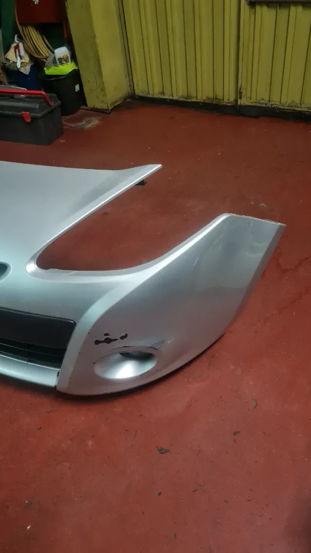 paragolpes Delantero Renault Clio 3 año 2011 ancho