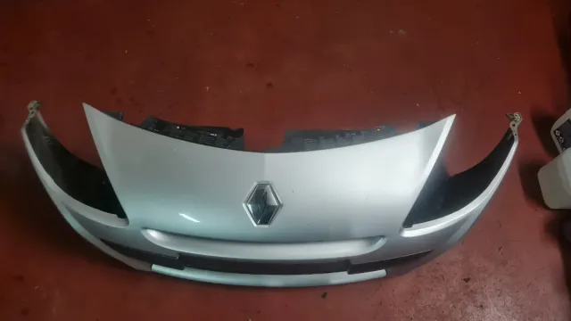paragolpes Delantero Renault Clio 3 año 2011 ancho