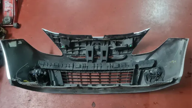 paragolpes Delantero Renault Clio 3 año 2011 ancho