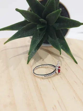Anillo Pandora Corazón Rojo y Circonitas