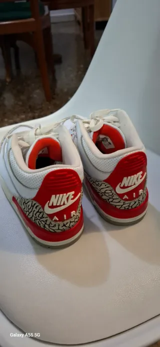 Nike Air Jordan 3 Blancas Rojas