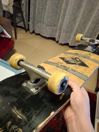 Skate Globe + Ejes Tensor