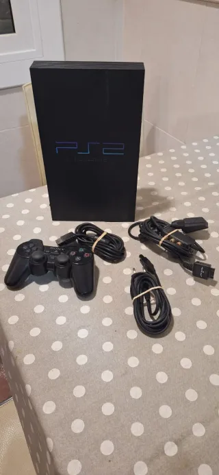 Playstation 2 + Controller + Cavi