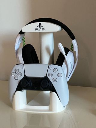 OFERTON - Soporte PS5 Mando y Auricular + REGALO